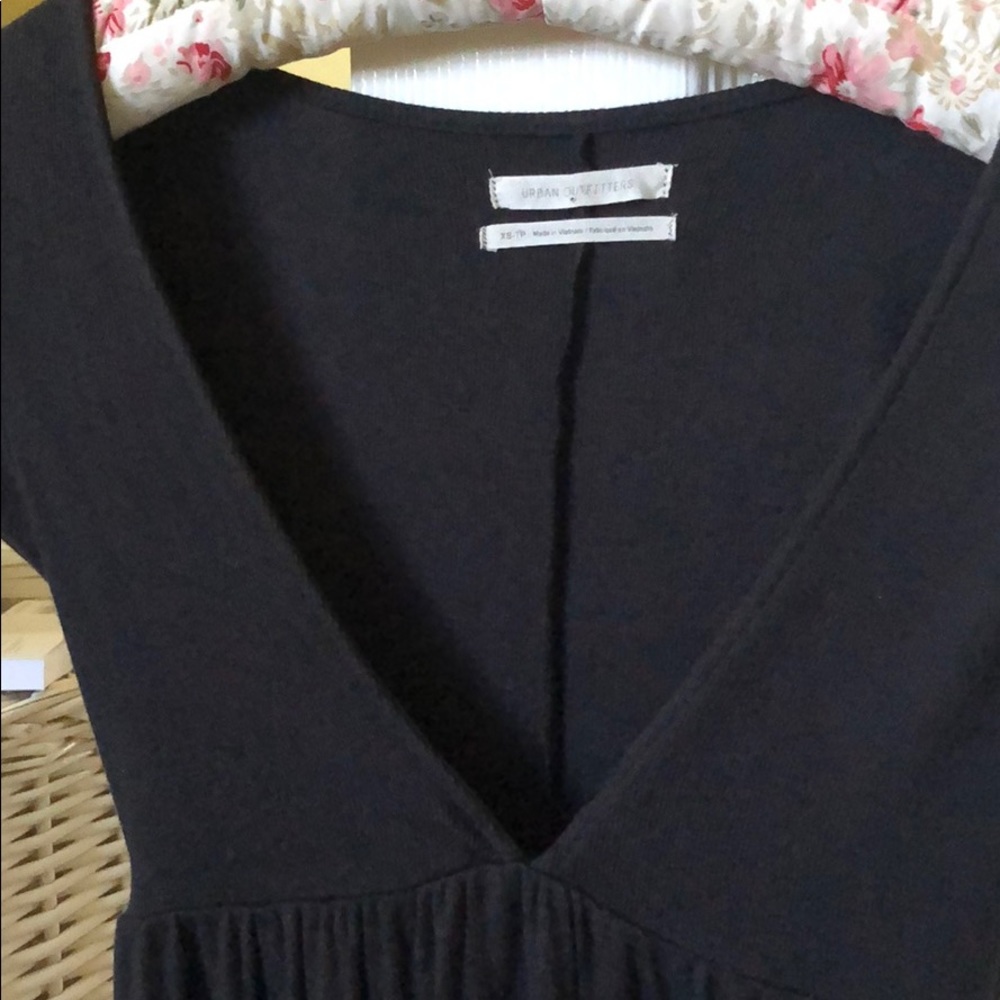 Deep v neck blouse - Picture 2 of 3